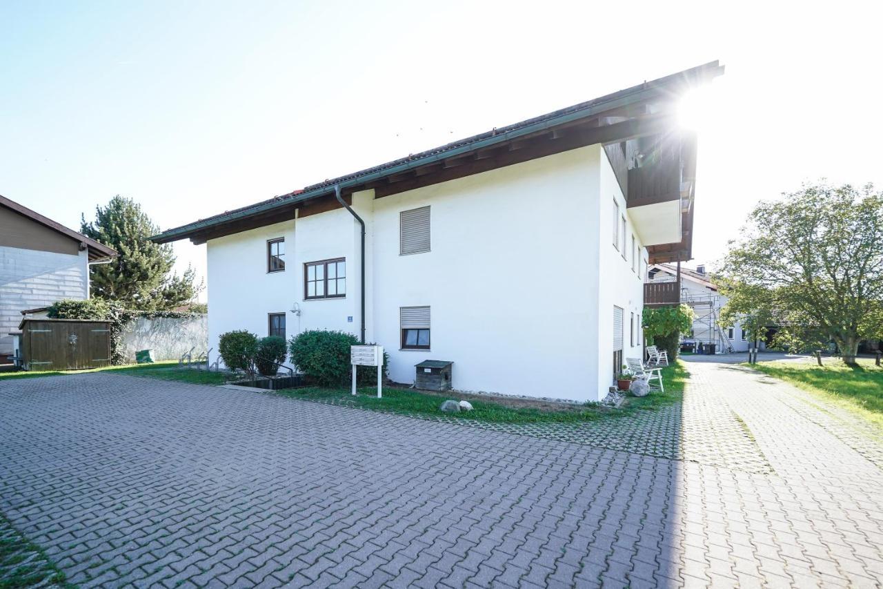 Ferienwohnung "Wie Dahoam" Chieming Exterior foto