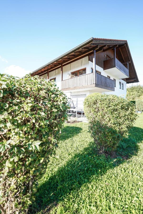 Ferienwohnung "Wie Dahoam" Chieming Exterior foto